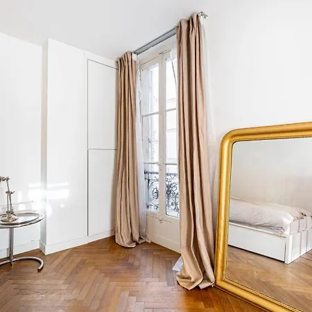 Guestready - Sunlit Serenity Near Montmartre Apartment Paris