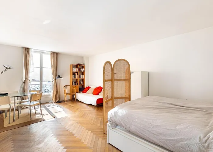 Guestready - Sunlit Serenity Near Montmartre *